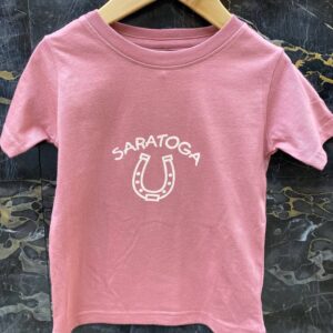 Mauve tee-white Saratoga-horseshoe under-on chest